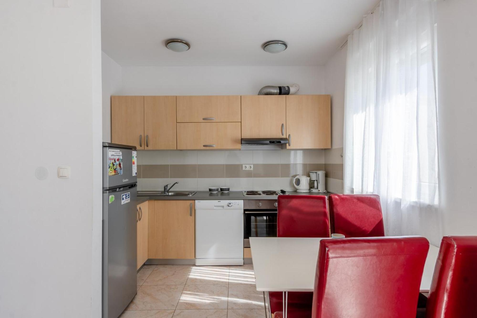 Apartment Village 닌 외부 사진