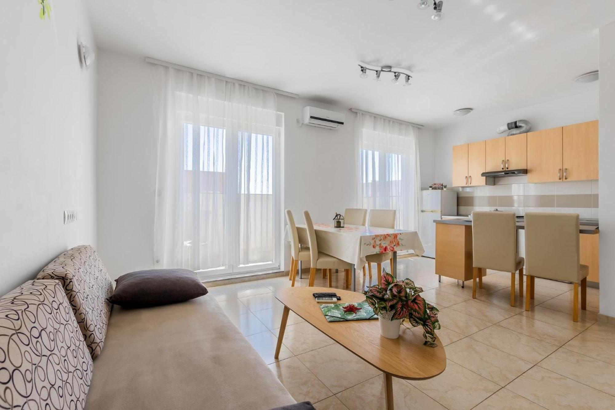 Apartment Village 닌 외부 사진