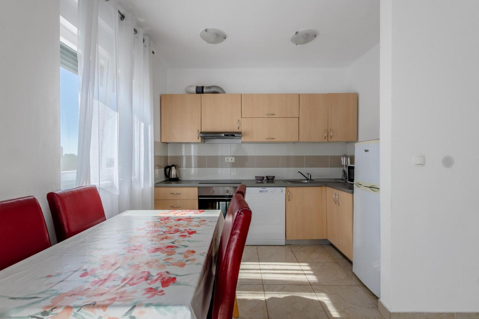 Apartment Village 닌 외부 사진