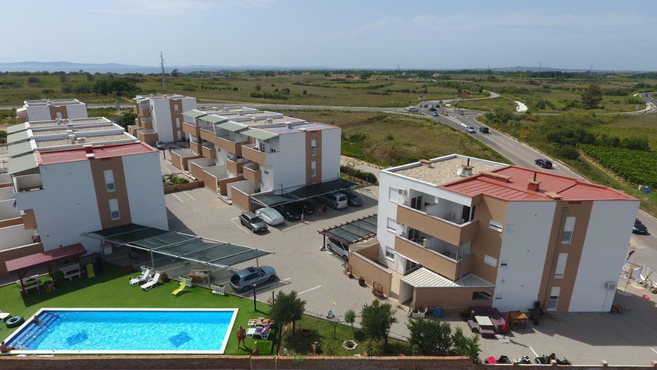 Apartment Village 닌 외부 사진